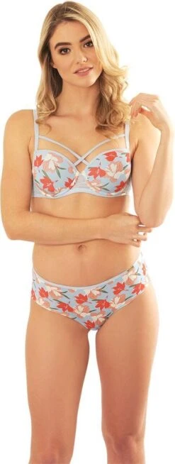 SAPPH - Fabulous Flower Short - Maat L - Blauw Bloemenprint - Dames 28 SAPPH - Fabulous Flower Short - Maat L - Blauw Bloemenprint - Dames -Triumph Winkel 453x1200 2