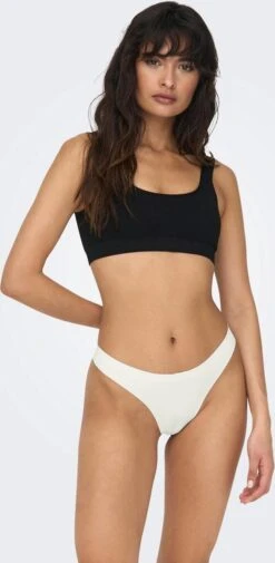 Only Onderbroek Onlvicky Rib Seamless Bra 15283845 Black Dames Maat - M/L 7 Only Onderbroek Onlvicky Rib Seamless Bra 15283845 Black Dames Maat - M/L -Triumph Winkel 587x1200