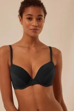 Voorgevormde Beugel BH | Zwart | Ysabel Mora