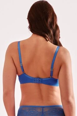 Sapph Diana T-shirt BH -Triumph Winkel 800x1200 13