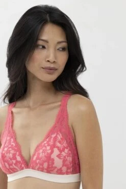 Mey Dames Triangle Bh Poetry Vogue 74233 423 Parrot Pink 8 Mey Dames Triangle Bh Poetry Vogue 74233 423 Parrot Pink -Triumph Winkel 800x1200 74