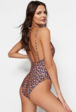 Trendyol Vrouwen Uitglijden Badpak -Triumph Winkel 810x1200 1