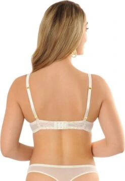 Sapph Victoria Push-up BH -Triumph Winkel 830x1200 7