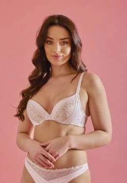 Sapph Victoria Push-up BH -Triumph Winkel 831x1200 47