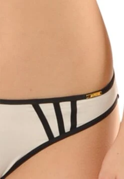 Sapph Ceres Brief -Triumph Winkel 831x1200 67