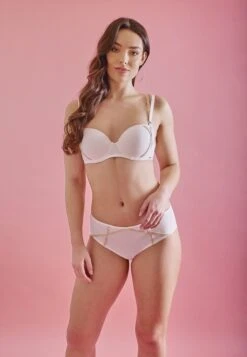 Sapph Mistress Short 19 Sapph Mistress Short -Triumph Winkel 831x1200 72