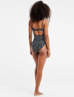 Protest Prtkendari Badpak Dames - Maat S/36 -Triumph Winkel 916x1200 7